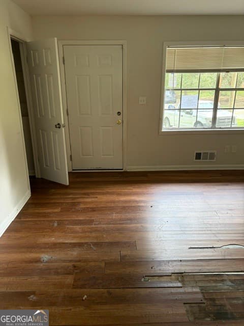 4 bedroom, 2 bathroom, 1,625 sq ft single family residence for sale at 562 Roxbury Drive, Riverdale, GA 30274 — photo 10