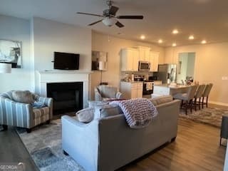 3 bedroom, 2.5 bathroom, 1,500 sq ft single family residence for rent at 4353 Smithgall Court, Union City, GA 30291 for $1,900 a month — photo 10