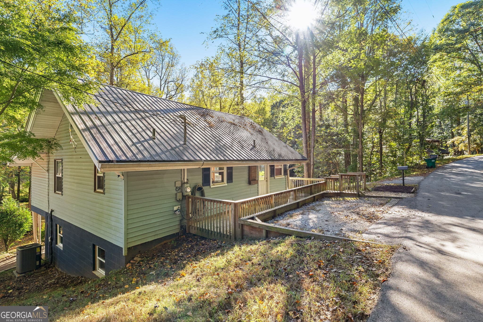 3 bedroom, 3 bathroom, 2,027 sq ft cabin,single family residence for sale at 332 Magnolia Drive, Sautee Nacoochee, GA 30571 — photo 2