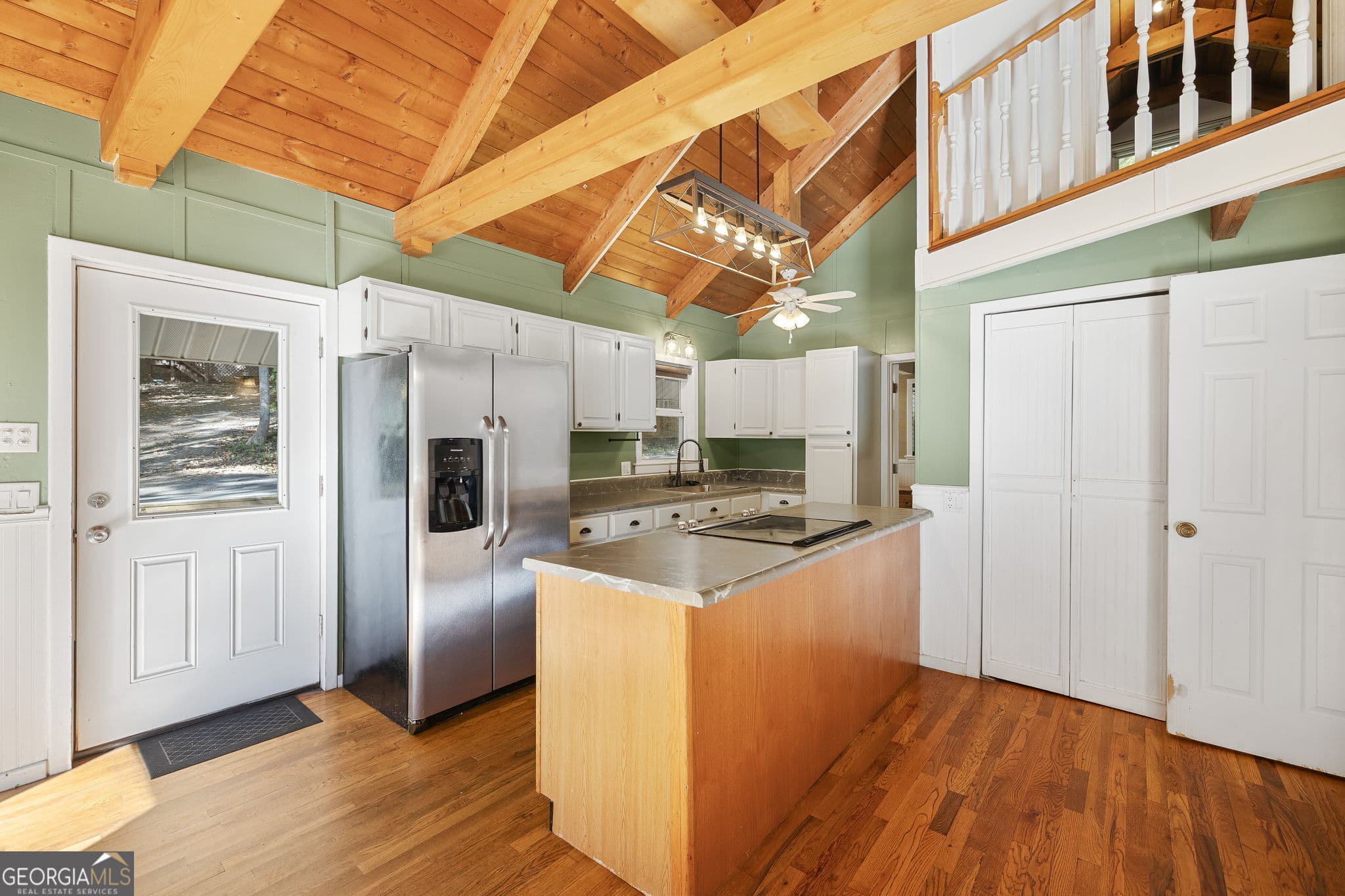 3 bedroom, 3 bathroom, 2,027 sq ft cabin,single family residence for sale at 332 Magnolia Drive, Sautee Nacoochee, GA 30571 — photo 8