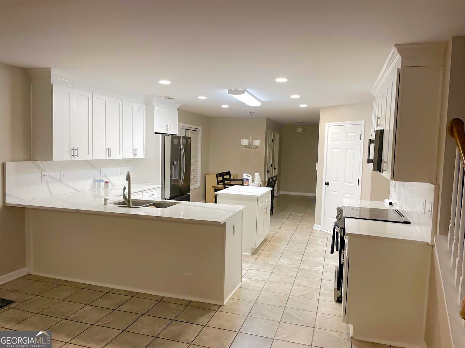 4 bedroom, 2.5 bathroom, 2,534 sq ft single family residence for sale at 1020 Chandler Ridge Drive, Lawrenceville, GA 30045 — photo 4