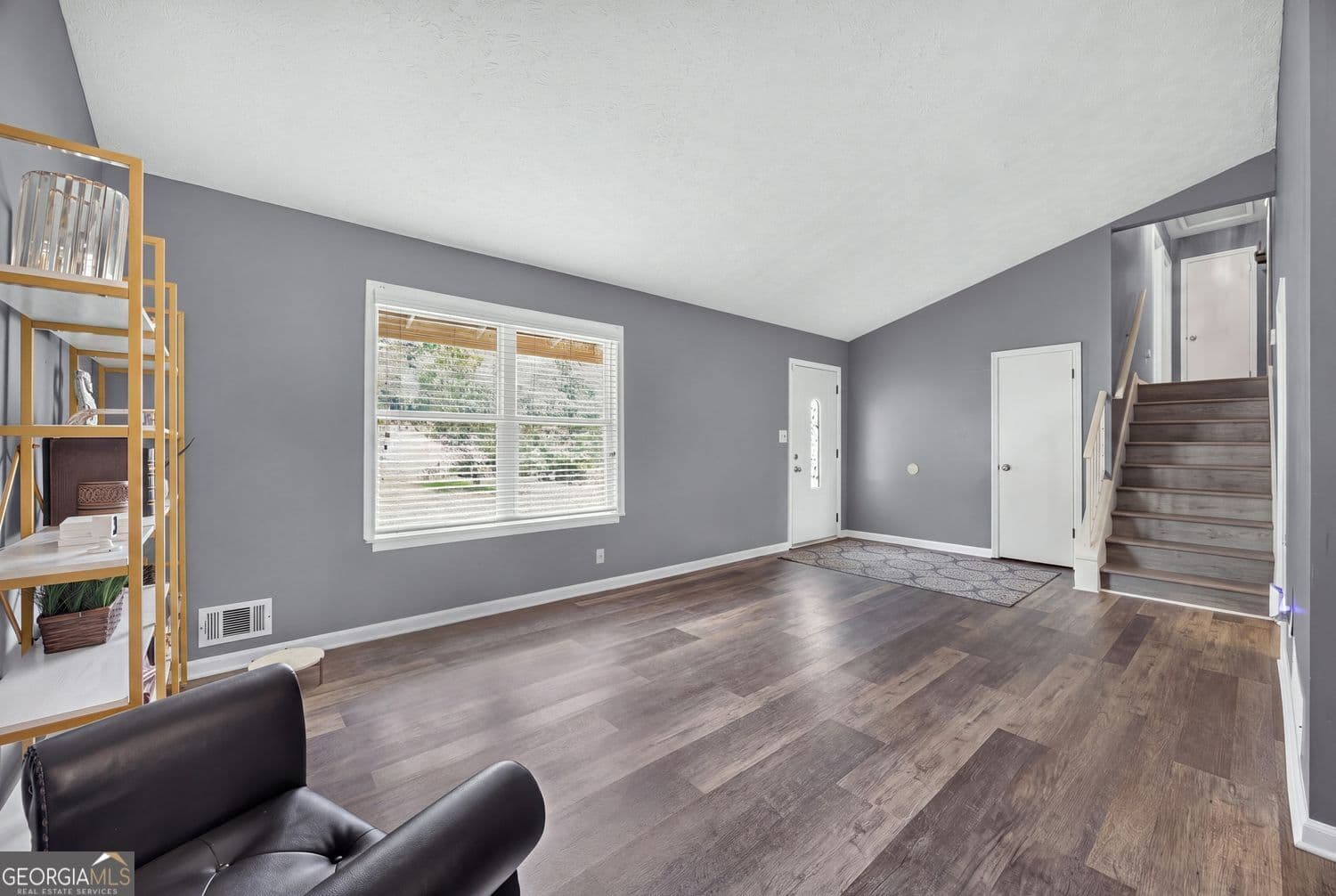 3 bedroom, 2 bathroom, 2,295 sq ft single family residence for sale at 9256 Raven Drive, Jonesboro, GA 30238 — photo 7