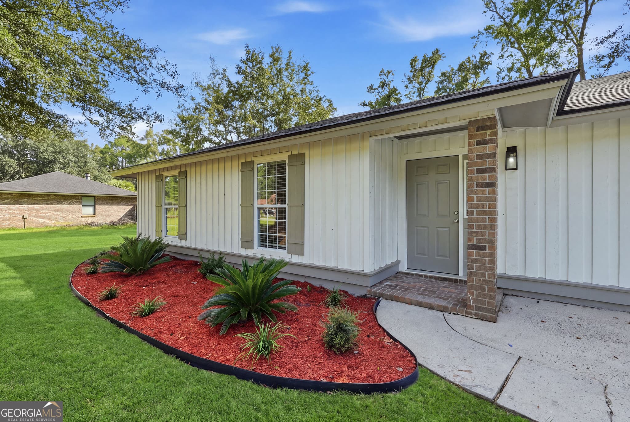 4 bedroom, 2 bathroom, 2,067 sq ft single family residence for sale at 131 Bea Road, Richmond Hill, GA 31324 — photo 3