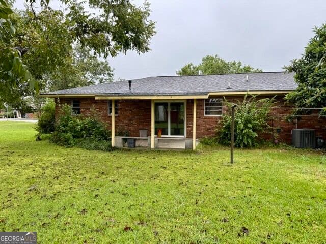 multi family,duplex for sale at 307 S River Street, Claxton, GA 30417 — photo 8