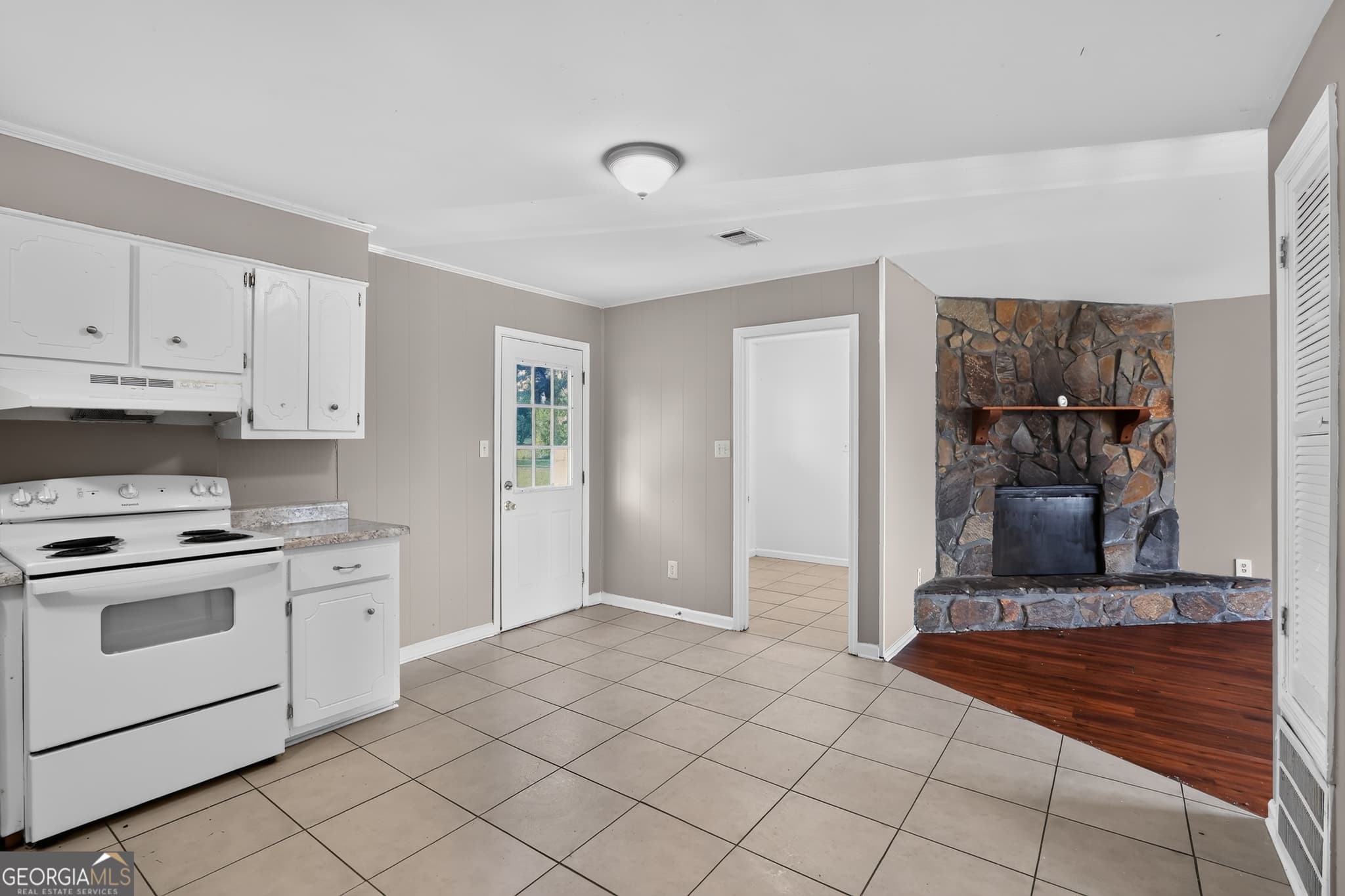 3 bedroom, 2 bathroom, 1,390 sq ft single family residence for sale at 2579 Anthony Dejuan Parkway, Hephzibah, GA 30815 — photo 9