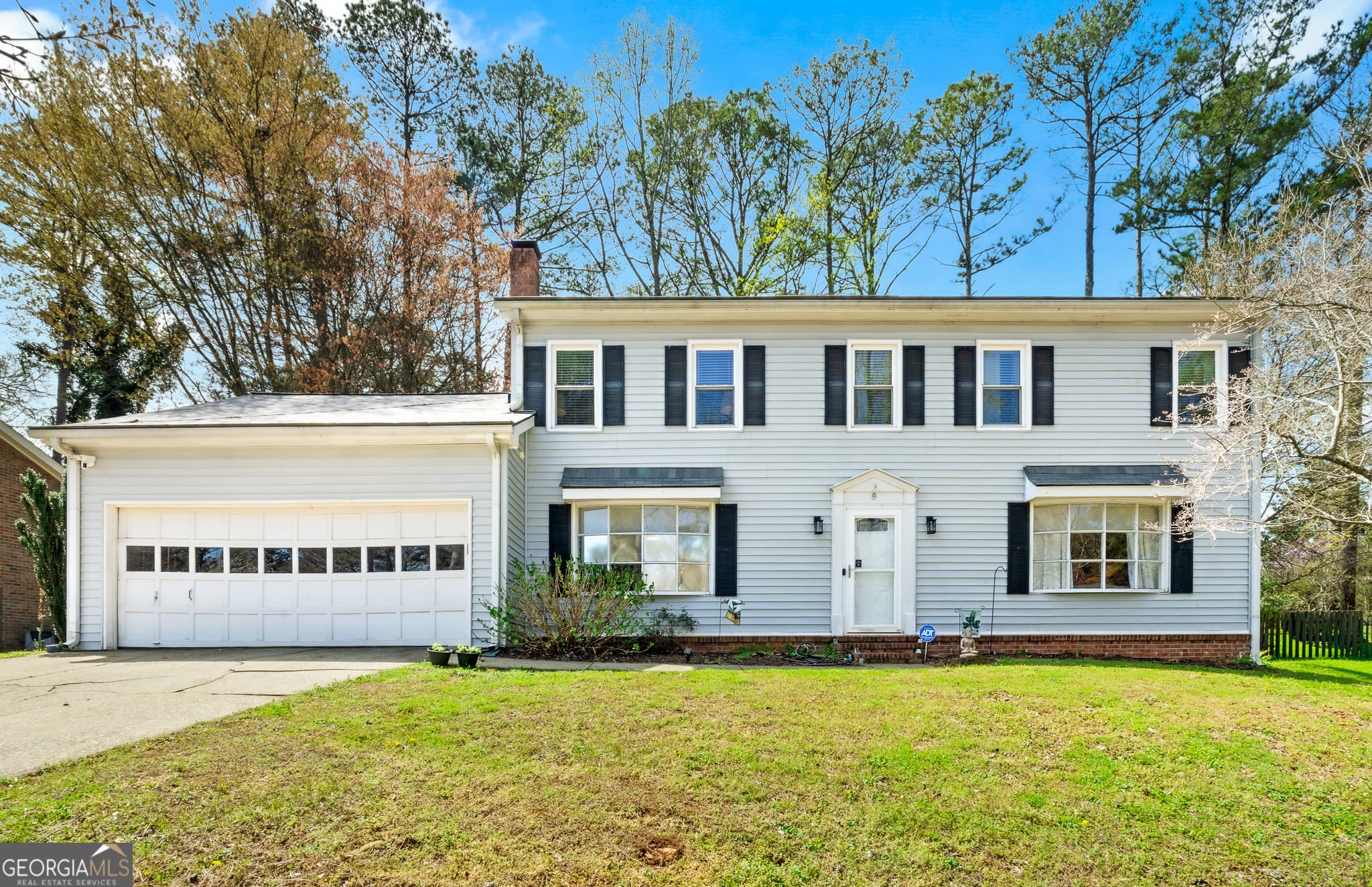 5 bedroom, 2.5 bathroom, 2,300 sq ft single family residence sold at 1463 Janice Court, Lilburn, GA 30047