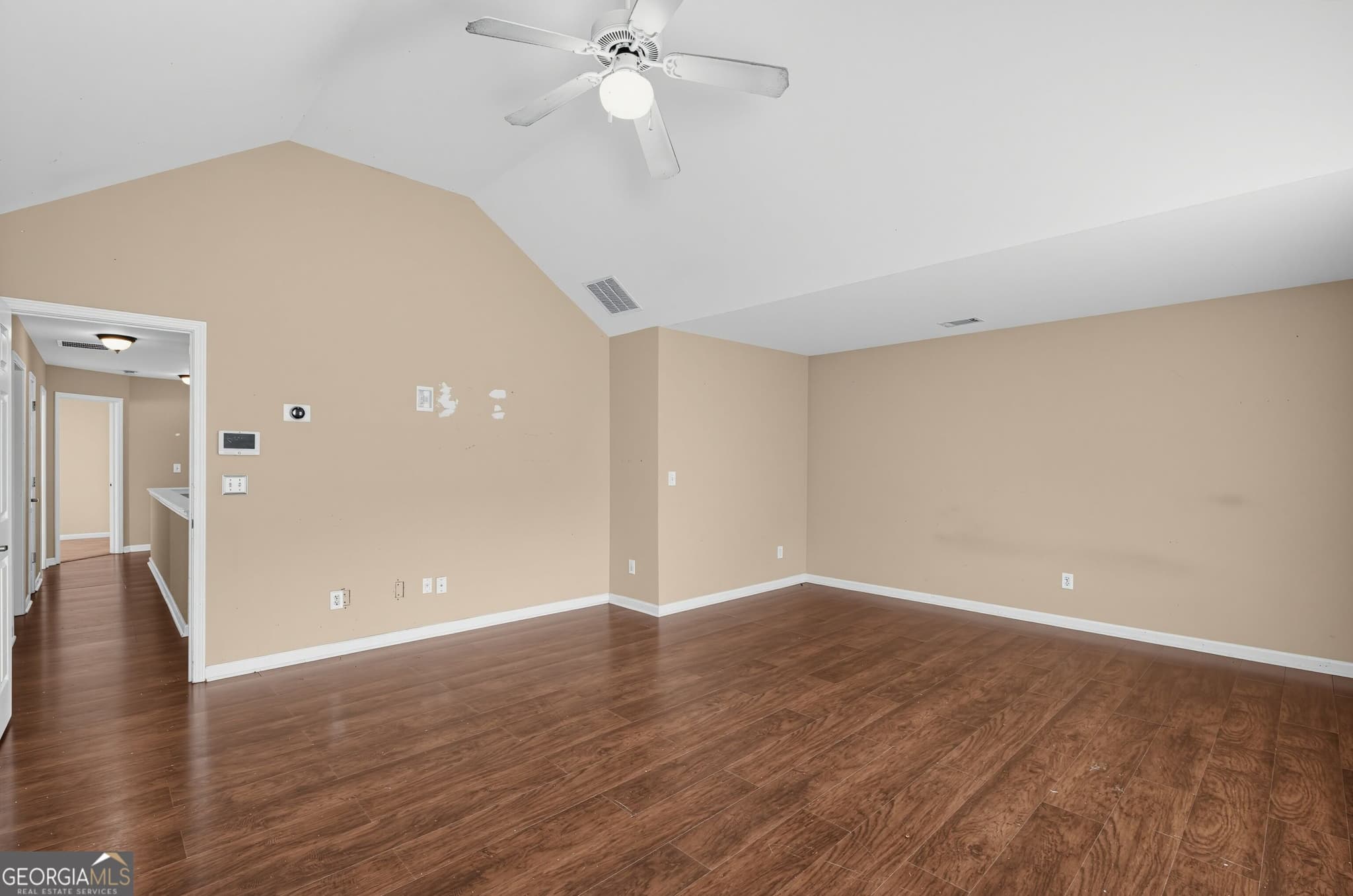 4 bedroom, 2.5 bathroom, 2,534 sq ft single family residence for sale at 1040 Buckhorn Bend, Locust Grove, GA 30248 — photo 3