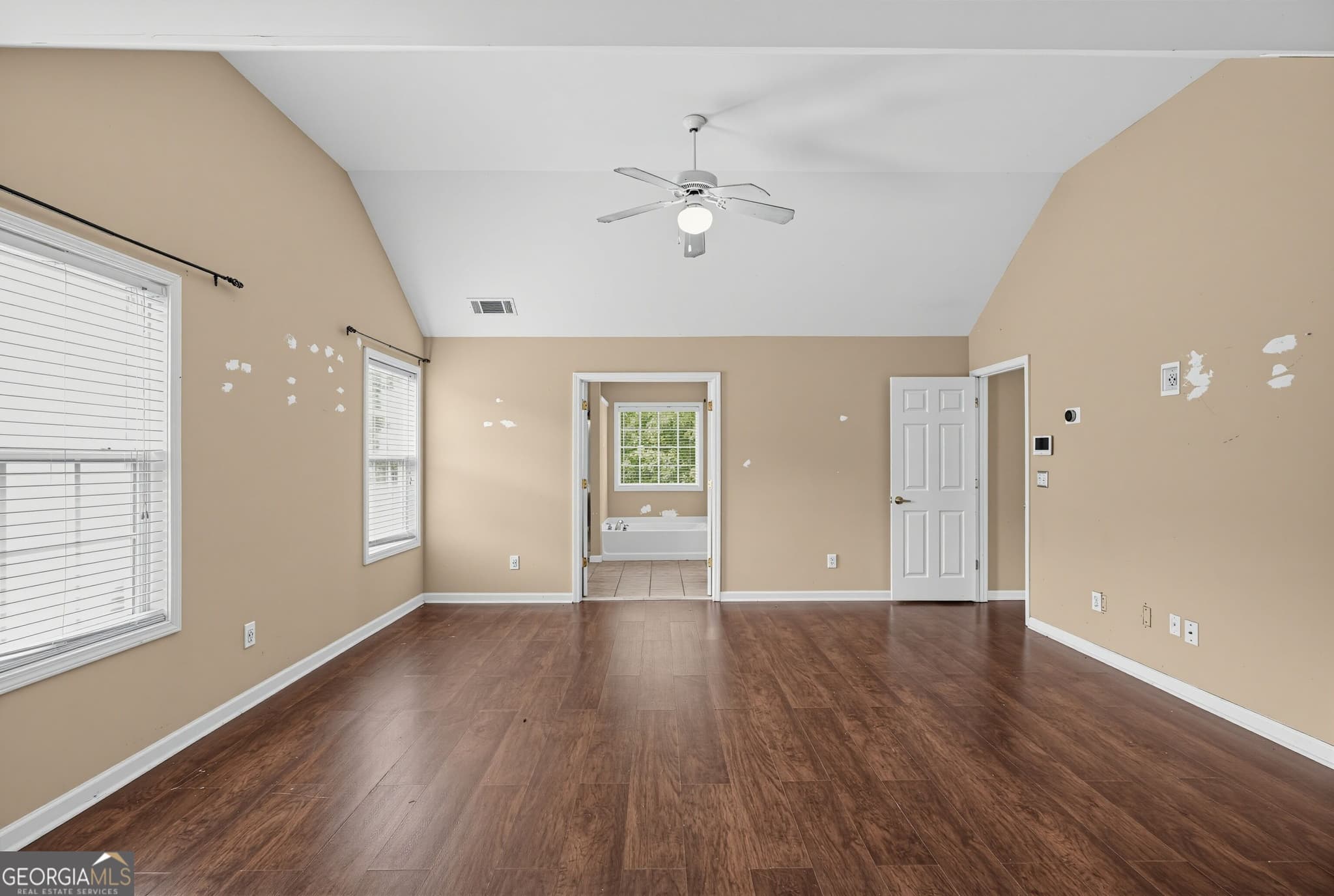 4 bedroom, 2.5 bathroom, 2,534 sq ft single family residence for sale at 1040 Buckhorn Bend, Locust Grove, GA 30248 — photo 9