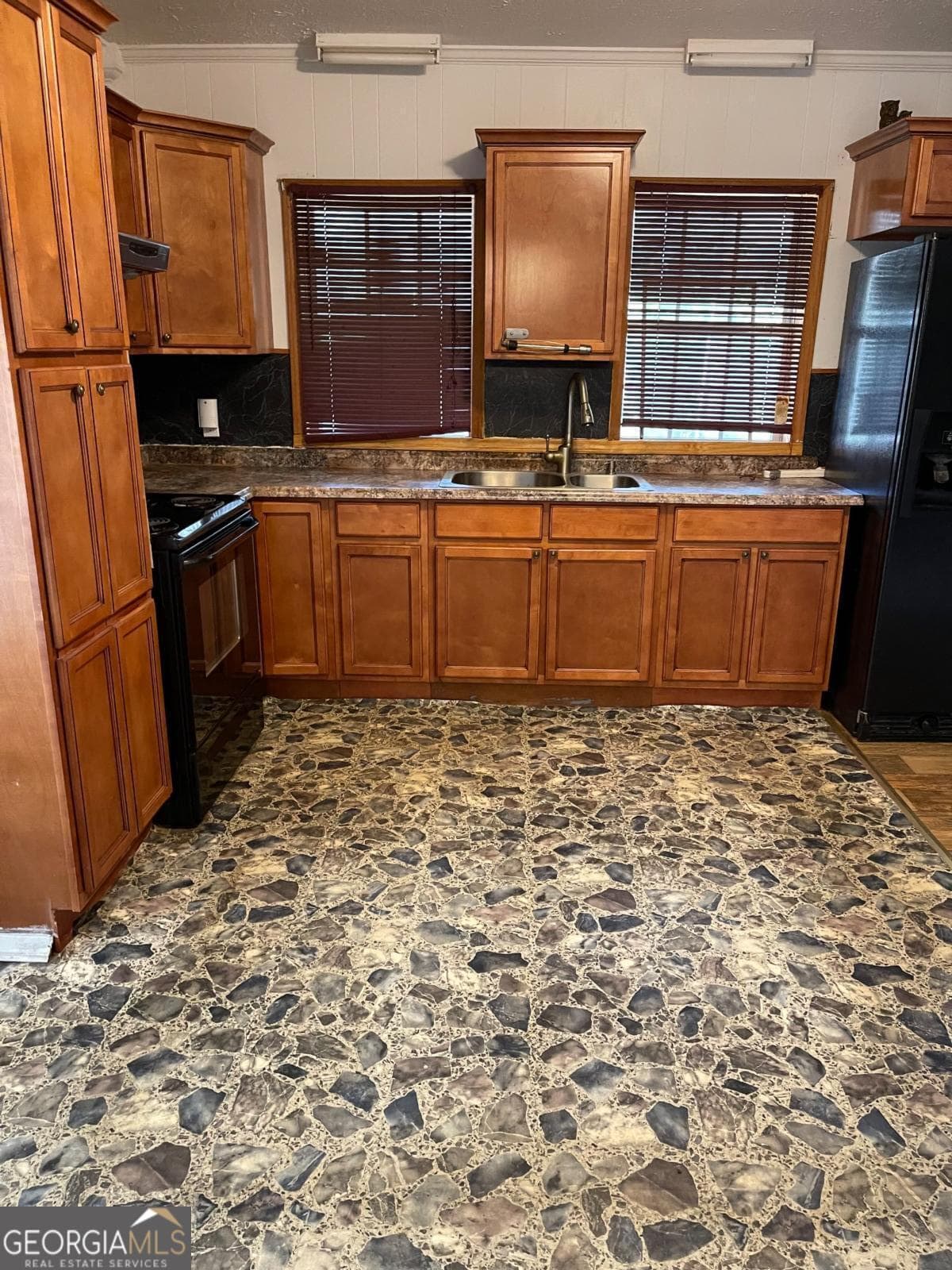 4 bedroom, 2 bathroom, 2,045 sq ft single family residence for sale at 1721 Us 1 Highway, Alma, GA 31510 — photo 3