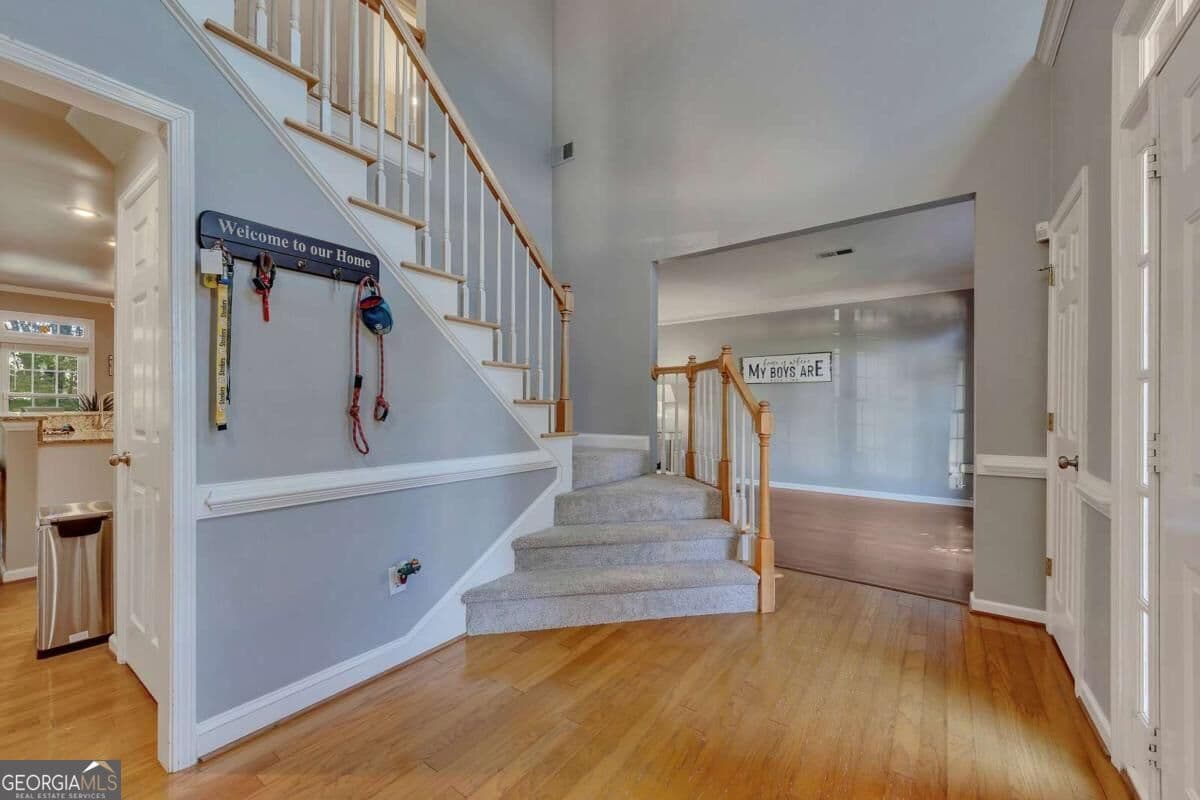 4 bedroom, 2.5 bathroom, 2,824 sq ft single family residence for sale at 7021 Hunters Ridge, Woodstock, GA 30189 — photo 7