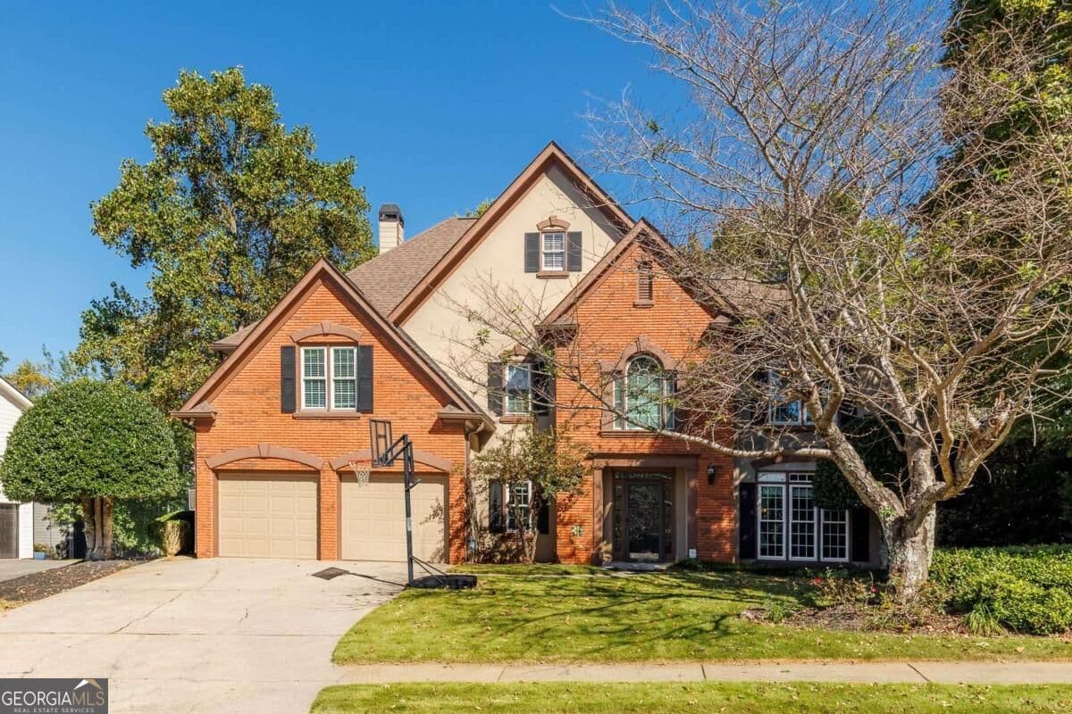 4 bedroom, 2.5 bathroom, 2,824 sq ft single family residence for sale at 7021 Hunters Ridge, Woodstock, GA 30189