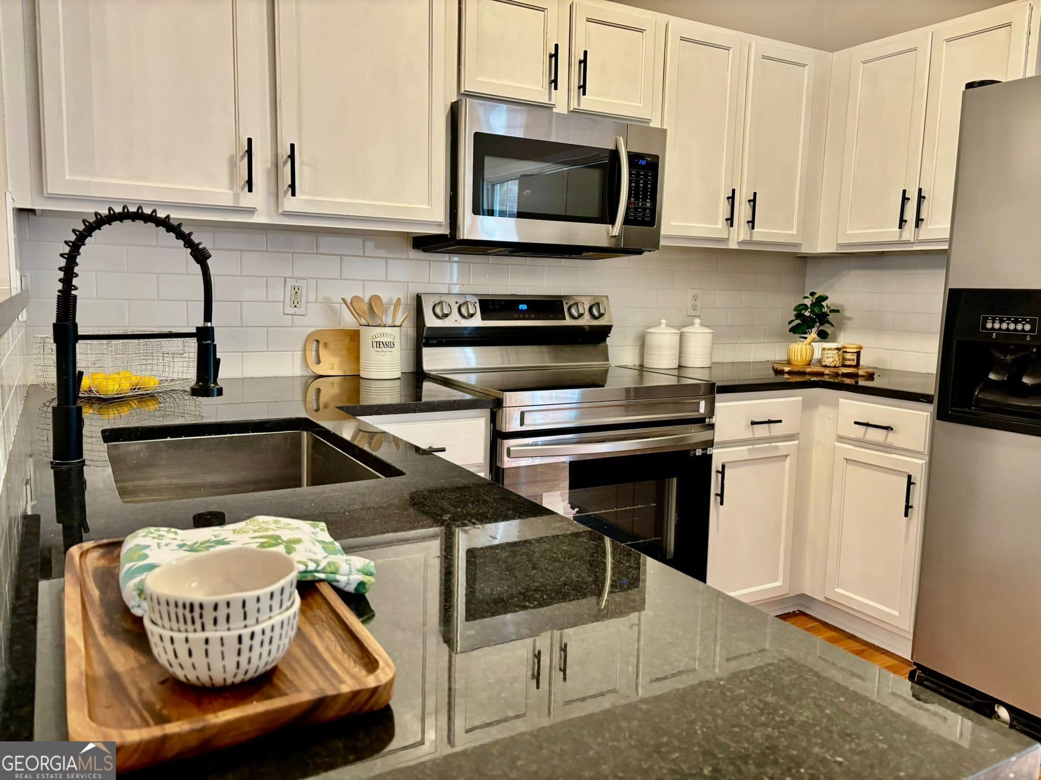 2 bedroom, 2.5 bathroom, 1,256 sq ft townhouse for sale at 256 Paden Cove Trail, Lawrenceville, GA 30044 — photo 10