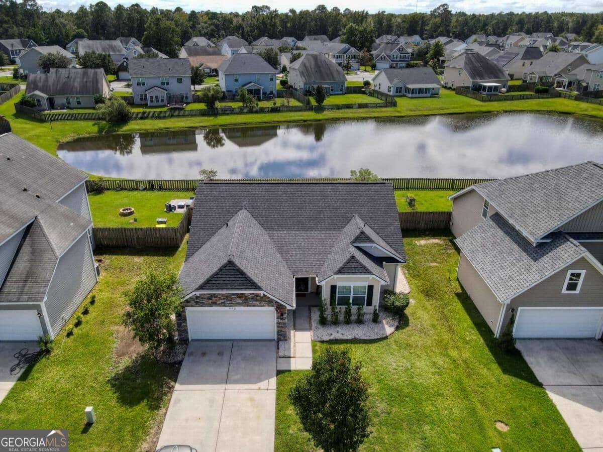 4 bedroom, 2 bathroom, 1,614 sq ft single family residence under contract at 309 Casey Drive, Pooler, GA 31322 — photo 2