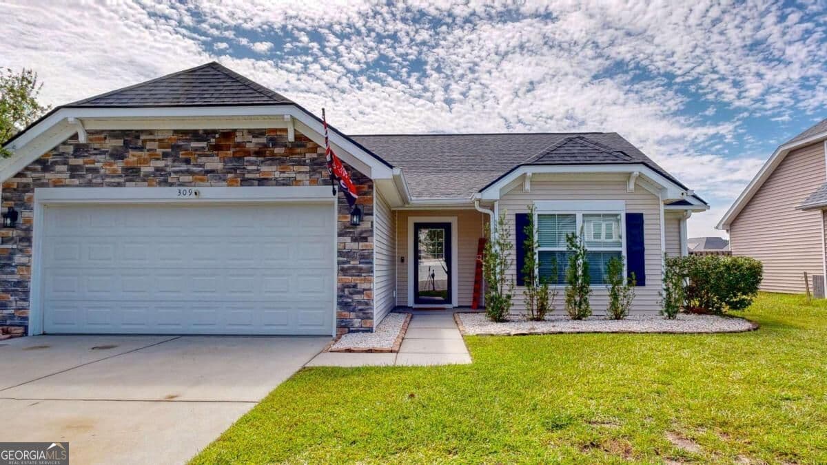 4 bedroom, 2 bathroom, 1,614 sq ft single family residence under contract at 309 Casey Drive, Pooler, GA 31322