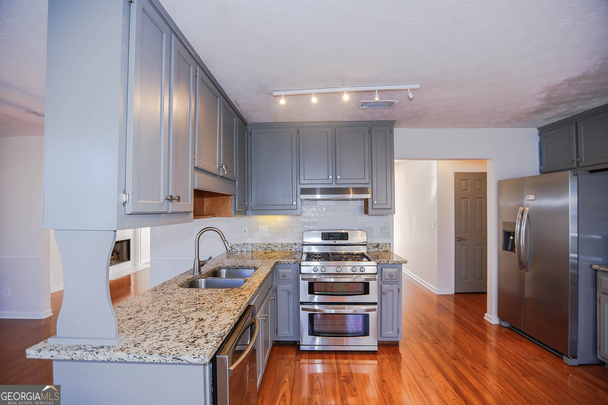 4 bedroom, 2.5 bathroom single family residence for rent at 1885 Watercrest Circle, Lawrenceville, GA 30043 for $2,100 a month — photo 7