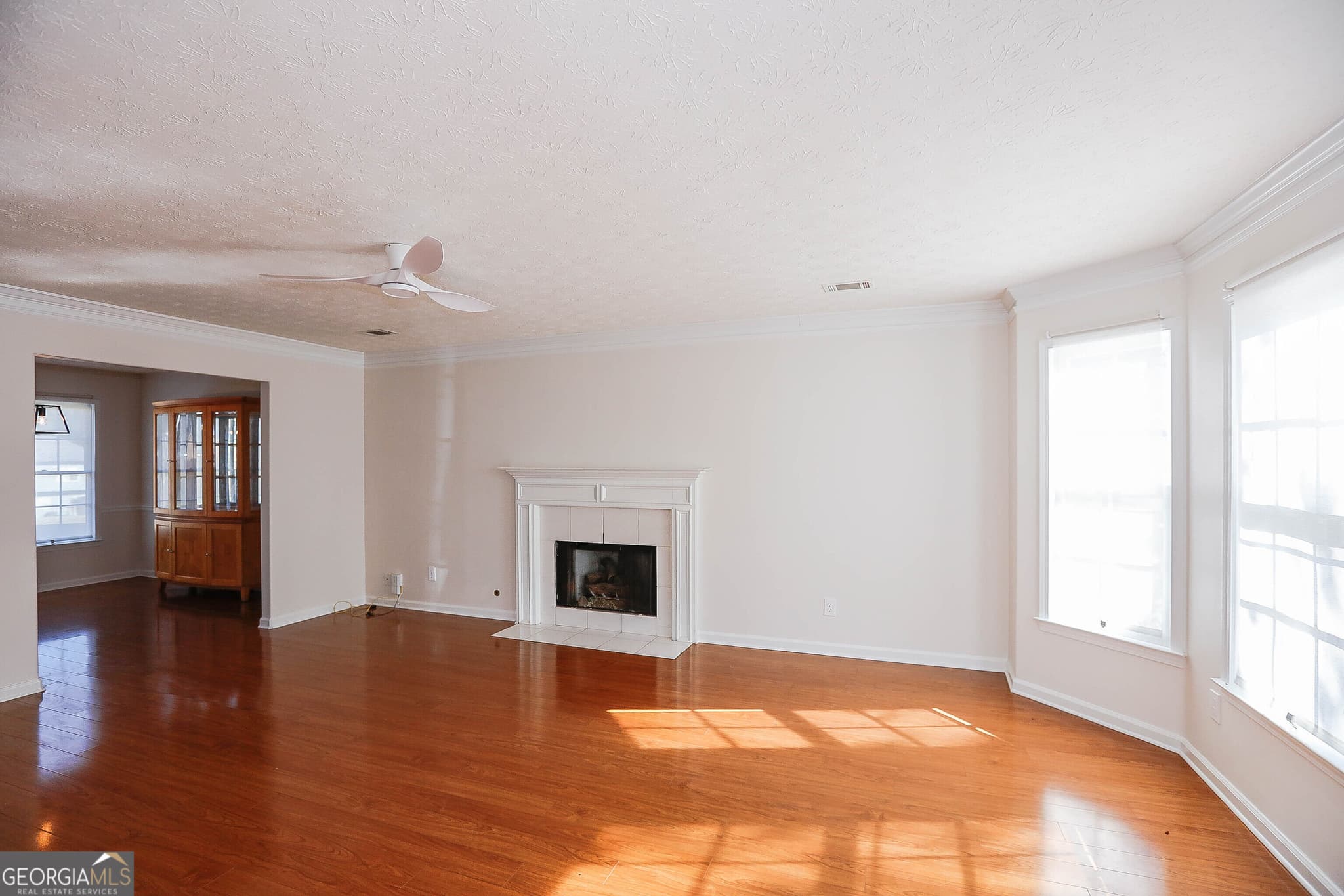 4 bedroom, 2.5 bathroom single family residence for rent at 1885 Watercrest Circle, Lawrenceville, GA 30043 for $2,100 a month — photo 3