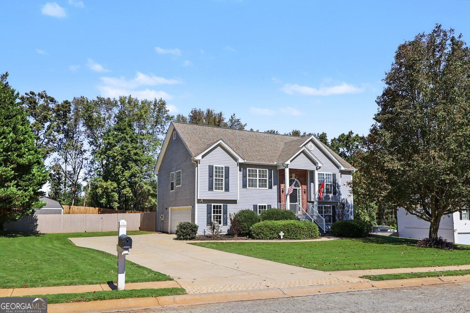 4 bedroom, 3 bathroom, 2,263 sq ft single family residence for sale at 563 Bailey Drive, Jefferson, GA 30549 — photo 1 of 42