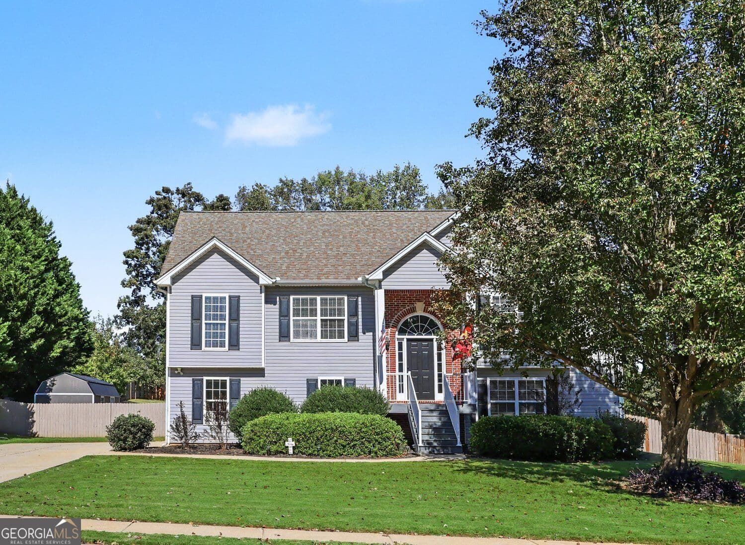 4 bedroom, 3 bathroom, 2,263 sq ft single family residence for sale at 563 Bailey Drive, Jefferson, GA 30549 — photo 4