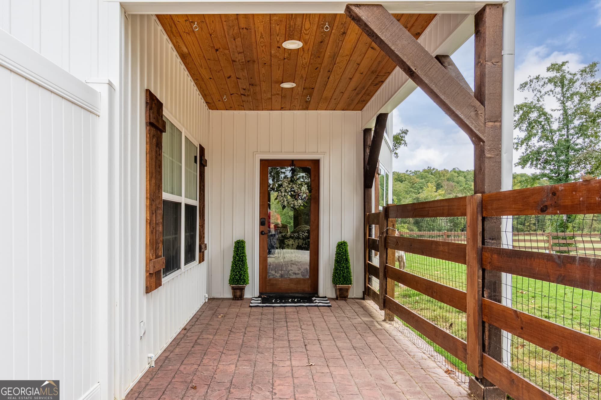 5 bedroom, 3 bathroom, 2,400 sq ft farm for sale at 286 County Road 28, Centre, AL 35960 — photo 3