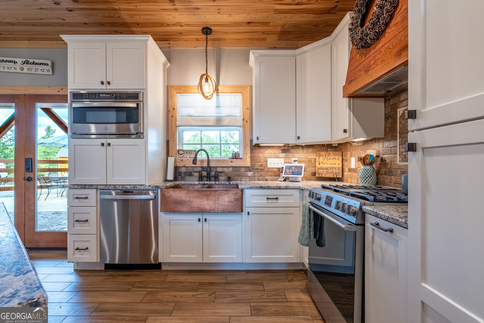 5 bedroom, 3 bathroom, 2,400 sq ft farm for sale at 286 County Road 28, Centre, AL 35960 — photo 4