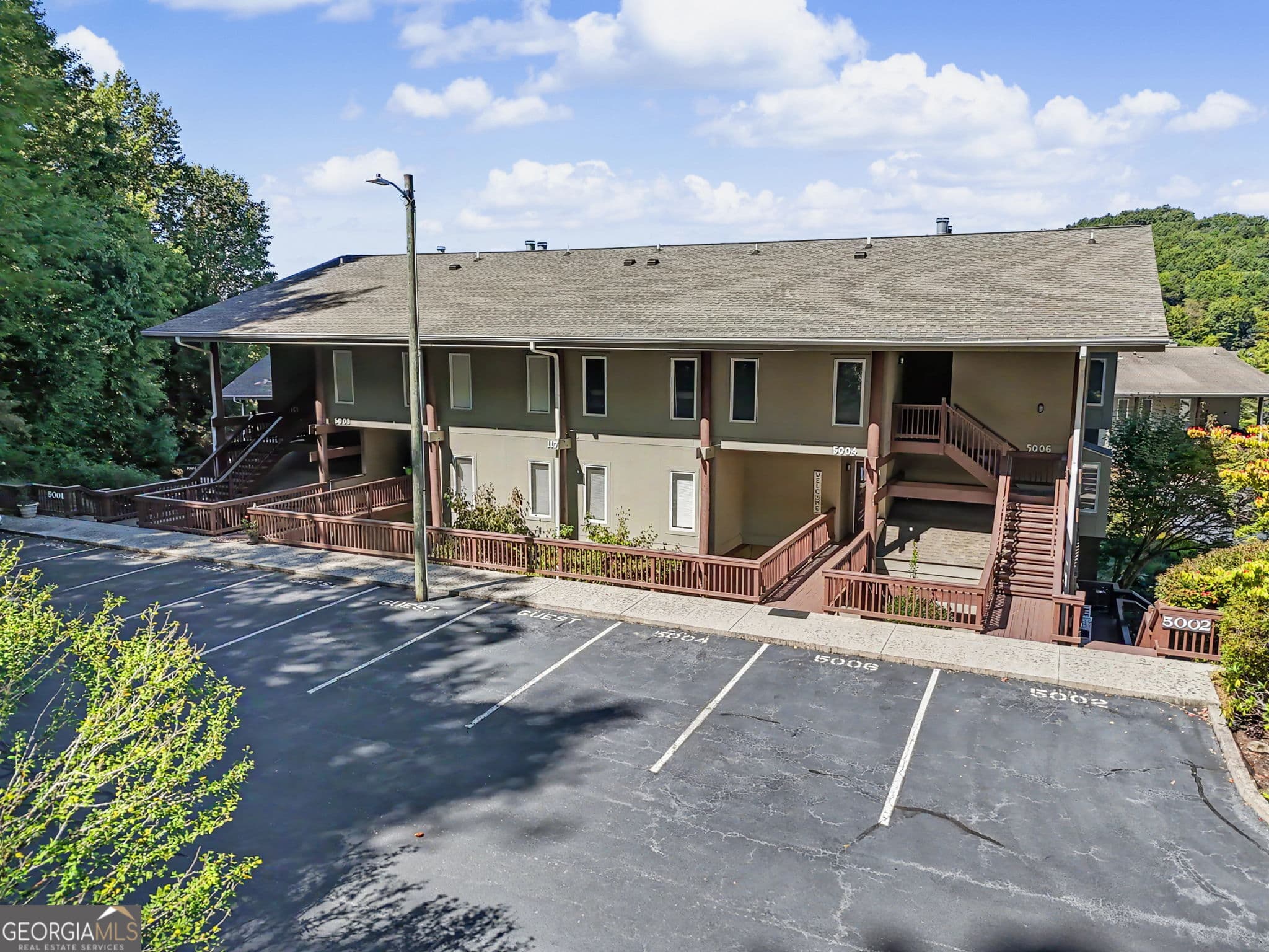 2 bedroom, 2 bathroom, 1,596 sq ft condominium for sale at 117 Sun Valley Circle 5002, Sky Valley, GA 30537 — photo 4