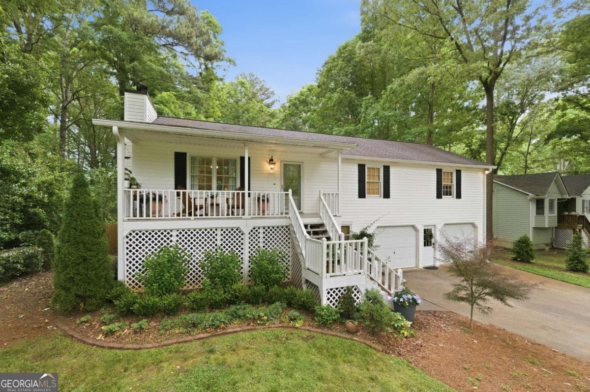 4 bedroom, 3 bathroom, 2,094 sq ft single family residence sold at 4230 Hickory Point Drive, Canton, GA 30115