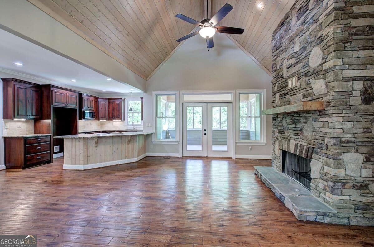 5 bedroom, 3 bathroom, 4,569 sq ft single family residence for sale at 25 Mountain Creek Trail, Fairmount, GA 30139 — photo 8