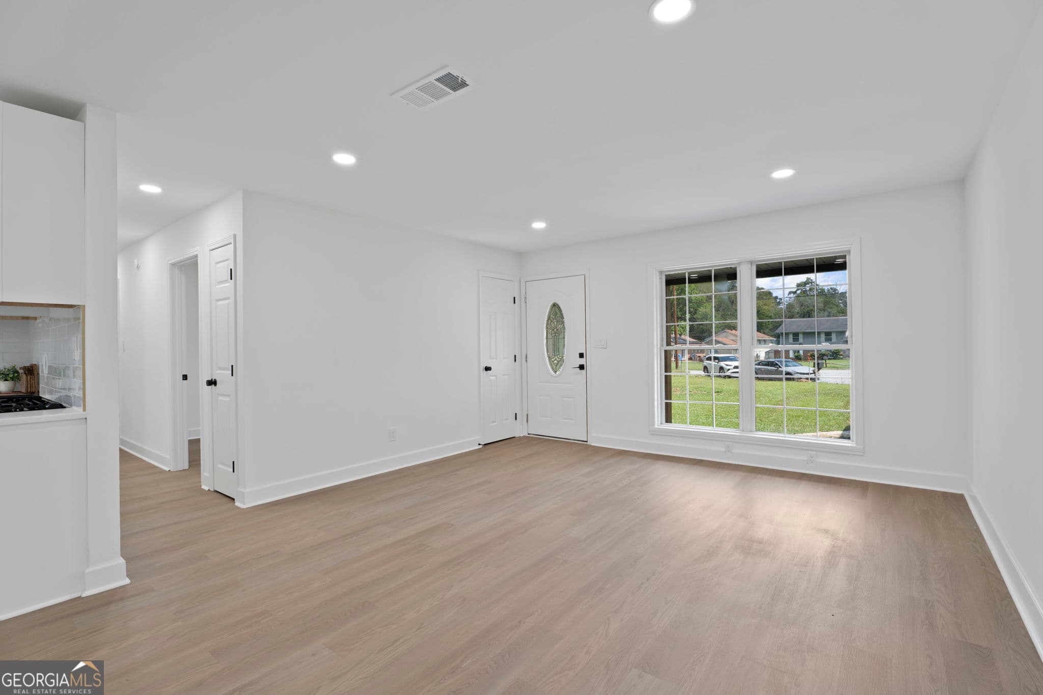 4 bedroom, 2 bathroom, 1,512 sq ft single family residence for sale at 6787 Dnae Court, Riverdale, GA 30274 — photo 9