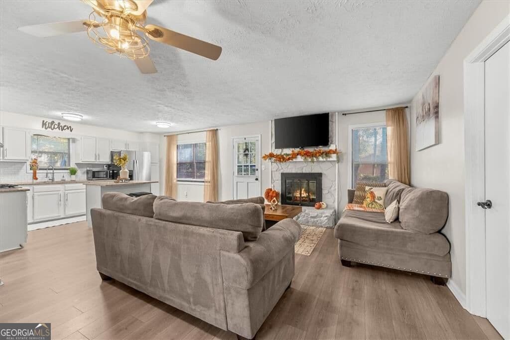3 bedroom, 2 bathroom, 1,404 sq ft single family residence for sale at 4041 Woodbridge Court, Powder Springs, GA 30127 — photo 7