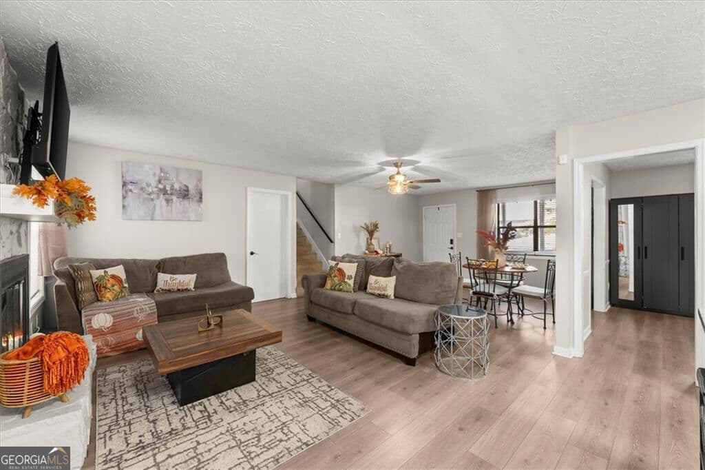 3 bedroom, 2 bathroom, 1,404 sq ft single family residence for sale at 4041 Woodbridge Court, Powder Springs, GA 30127 — photo 8