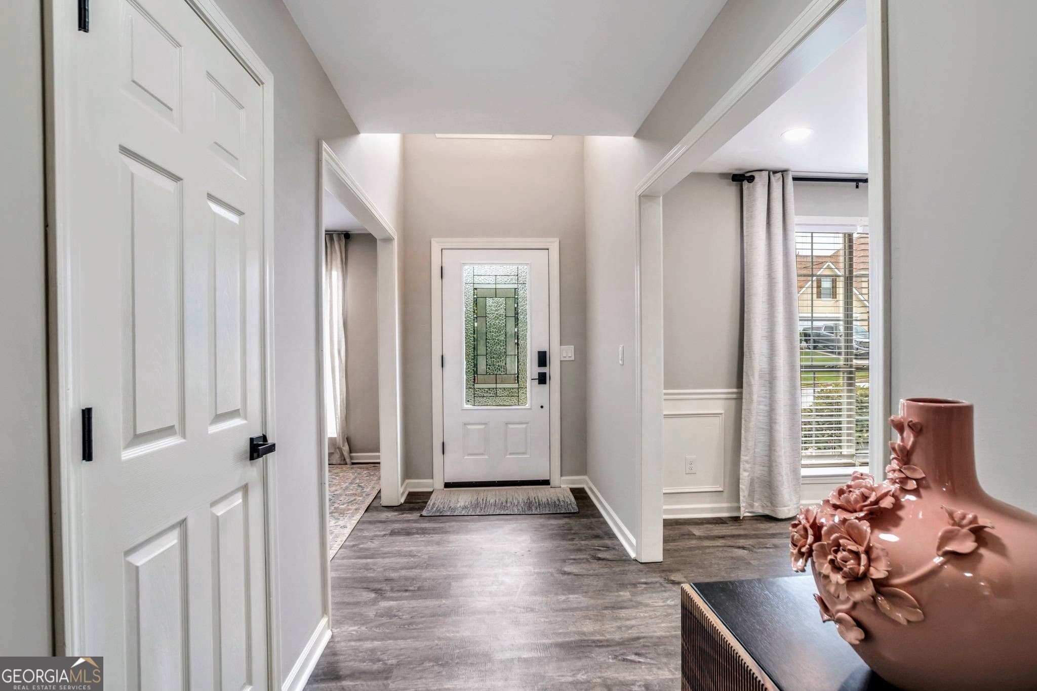4 bedroom, 2.5 bathroom, 2,400 sq ft single family residence for rent at 8008 Clearview Circle, Riverdale, GA 30296 for $5,950 a month — photo 5