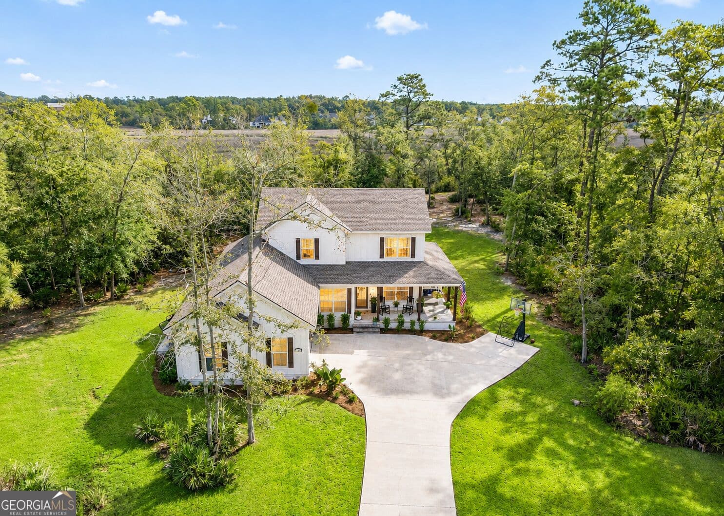 5 bedroom, 3.5 bathroom, 2,614 sq ft single family residence for sale at 167 Bluebill Trail, Brunswick, GA 31523 — photo 1 of 47