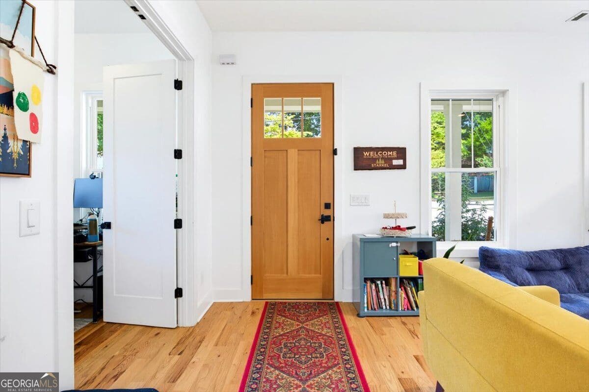 5 bedroom, 3 bathroom, 2,464 sq ft single family residence for sale at 796 Beechwood Avenue, Atlanta, GA 30310 — photo 8