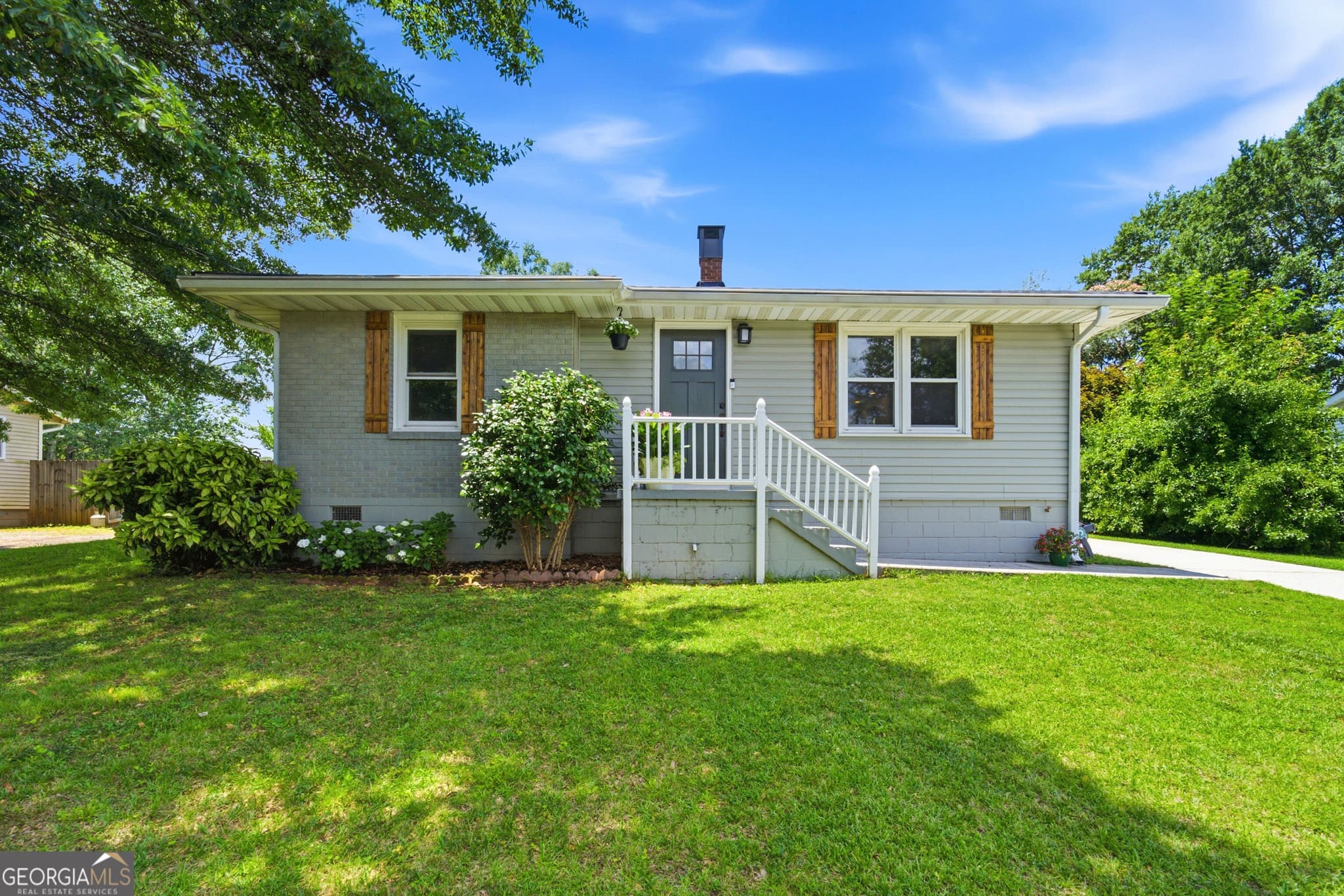 3 bedroom, 2 bathroom, 1,540 sq ft single family residence sold at 851 Mclinden Avenue, Smyrna, GA 30080