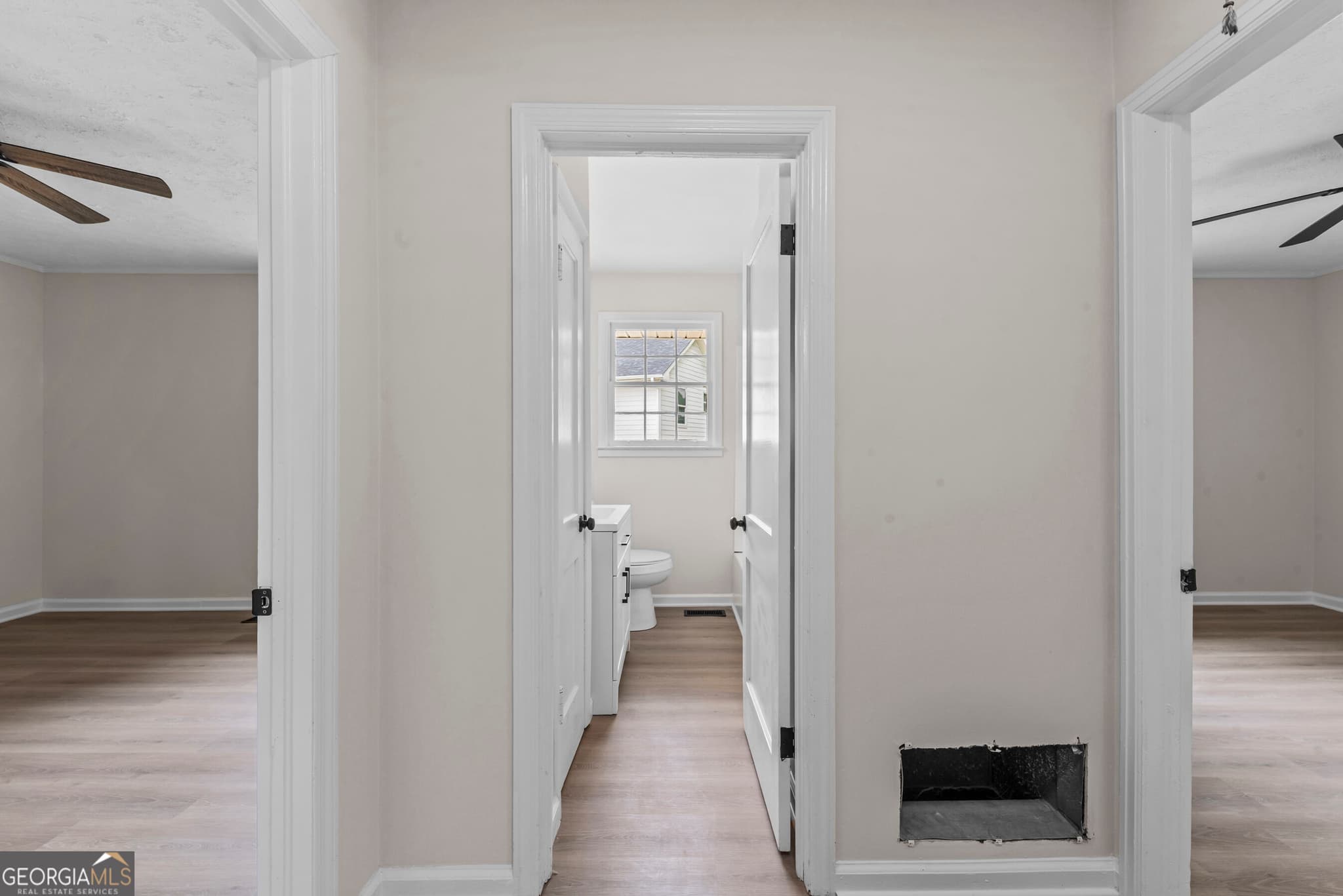 6 bedroom, 3 bathroom, 3,495 sq ft single family residence for sale at 1121 Ward Road, Madison, GA 30650 — photo 8