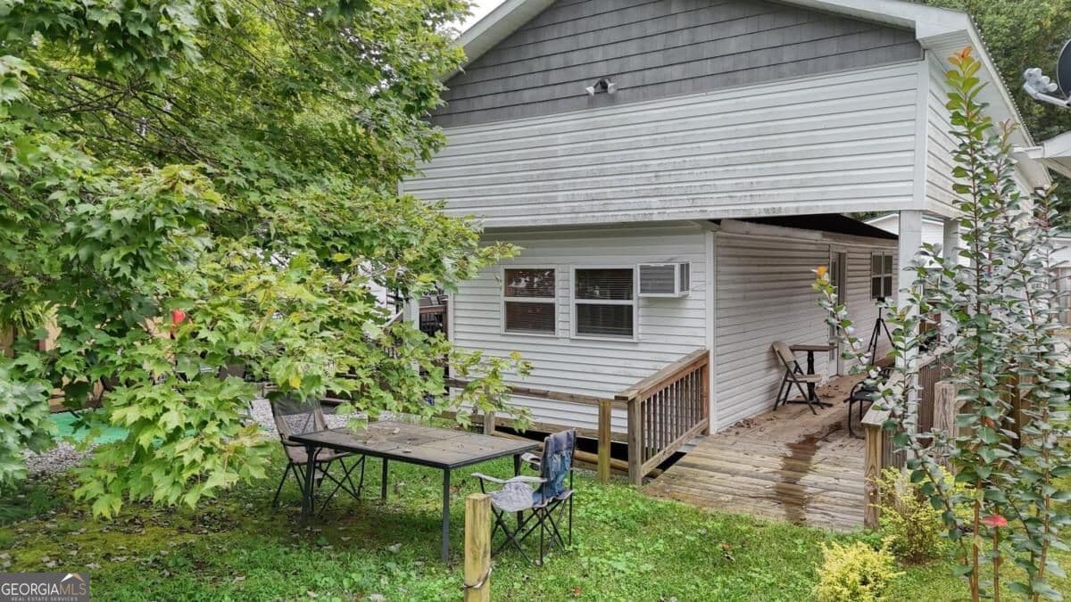 1 bedroom, 1 bathroom, 360 sq ft single family residence for sale at 4220 Riverbank Run Run 20, Hiawassee, GA 30546 — photo 9