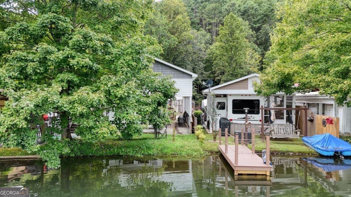 1 bedroom, 1 bathroom, 360 sq ft single family residence for sale at 4220 Riverbank Run Run 20, Hiawassee, GA 30546 — photo 8