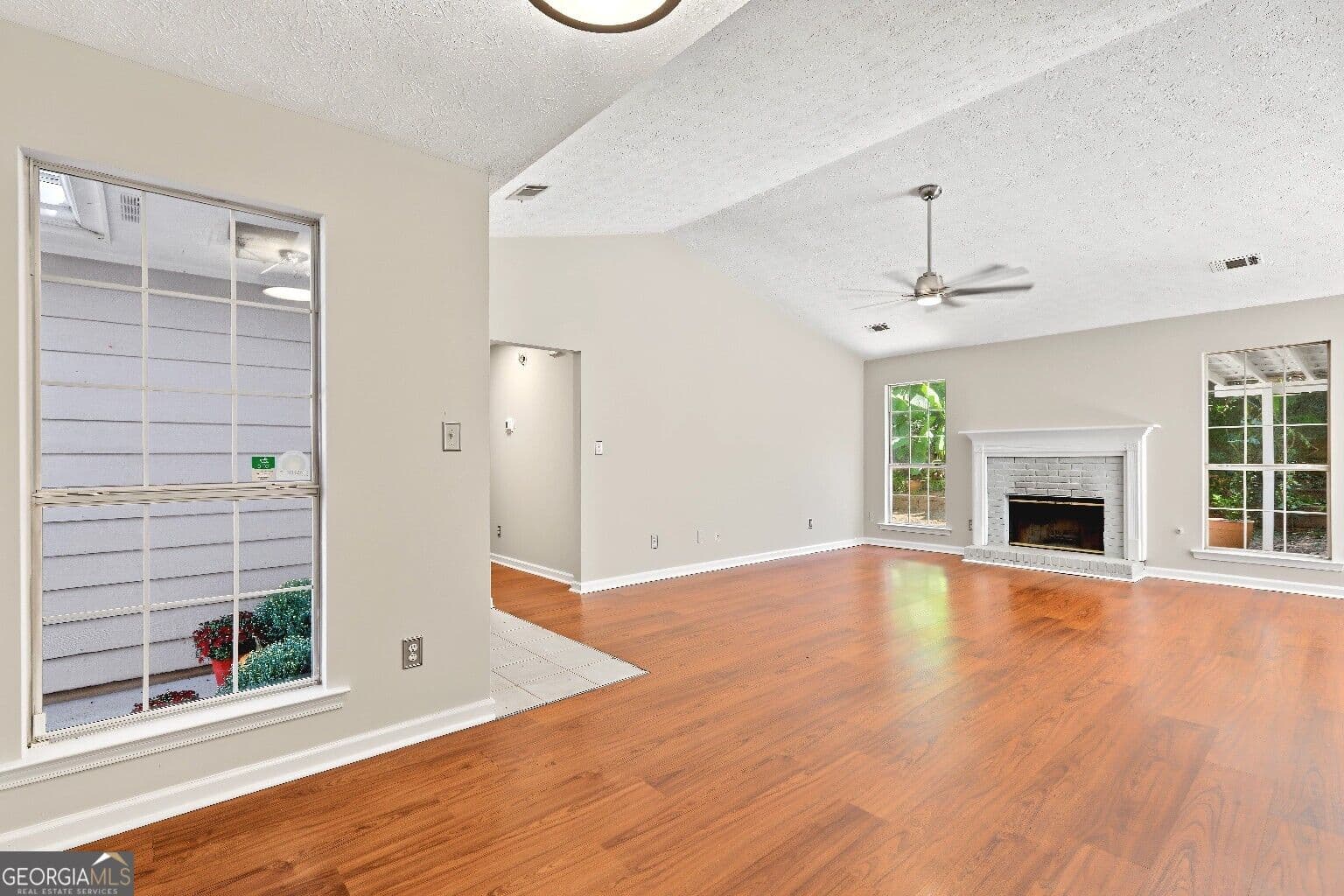 3 bedroom, 2 bathroom, 1,334 sq ft single family residence for sale at 110 Marians Way, Mcdonough, GA 30253 — photo 6