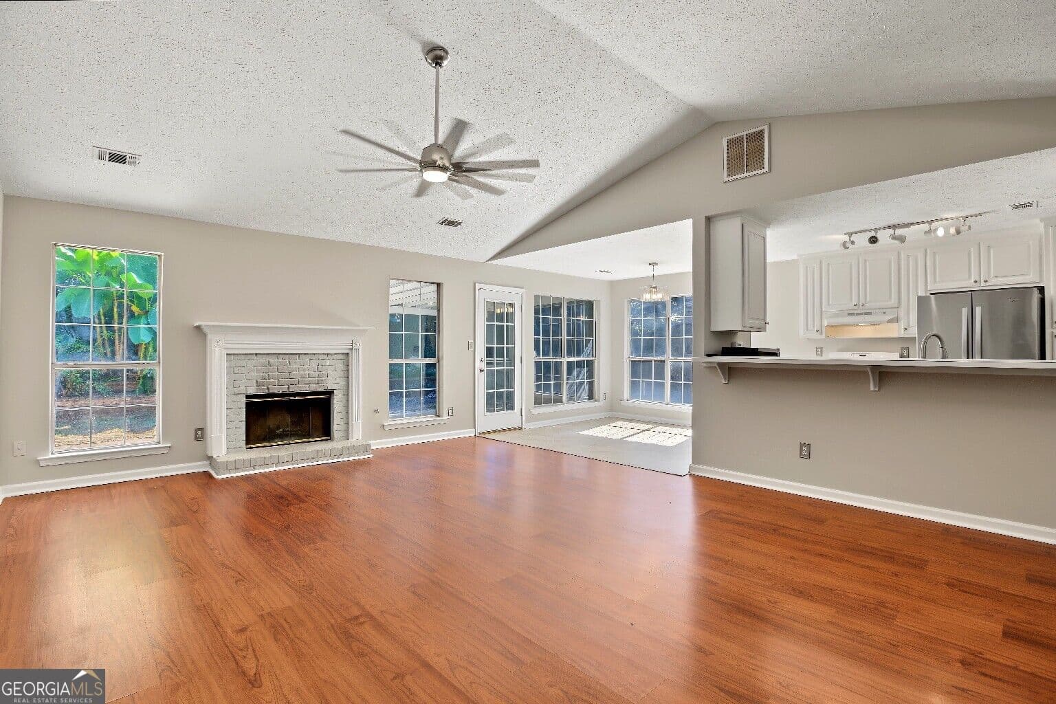 3 bedroom, 2 bathroom, 1,334 sq ft single family residence for sale at 110 Marians Way, Mcdonough, GA 30253 — photo 3