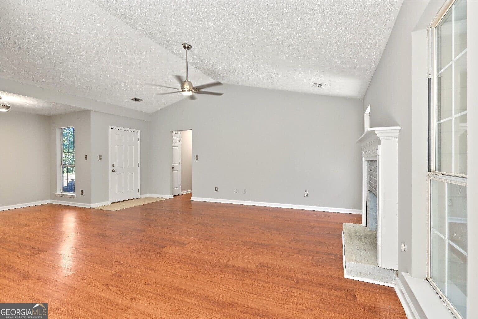 3 bedroom, 2 bathroom, 1,334 sq ft single family residence for sale at 110 Marians Way, Mcdonough, GA 30253 — photo 5