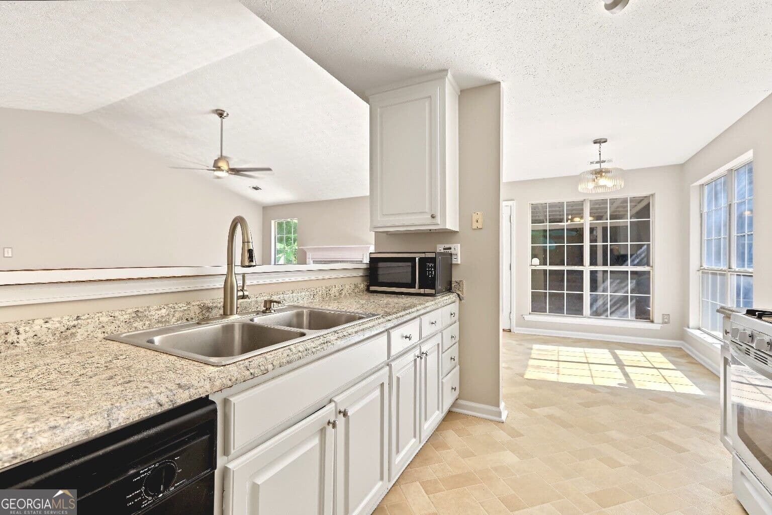 3 bedroom, 2 bathroom, 1,334 sq ft single family residence for sale at 110 Marians Way, Mcdonough, GA 30253 — photo 9