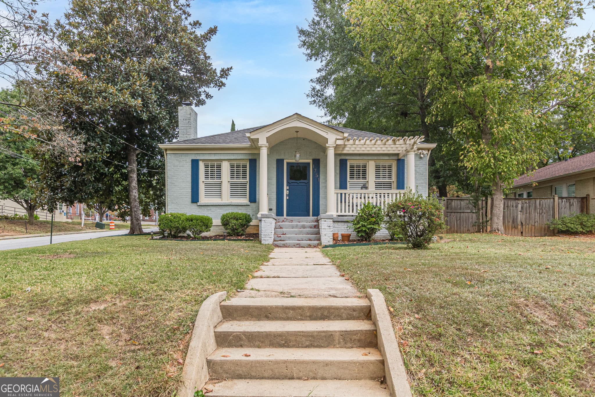 3 bedroom, 2 bathroom, 1,390 sq ft single family residence for sale at 1751 Temple Avenue, College Park, GA 30337 — photo 2