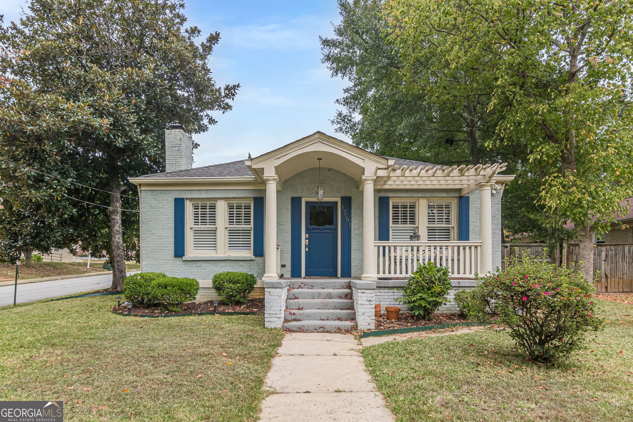 3 bedroom, 2 bathroom, 1,390 sq ft single family residence for sale at 1751 Temple Avenue, College Park, GA 30337