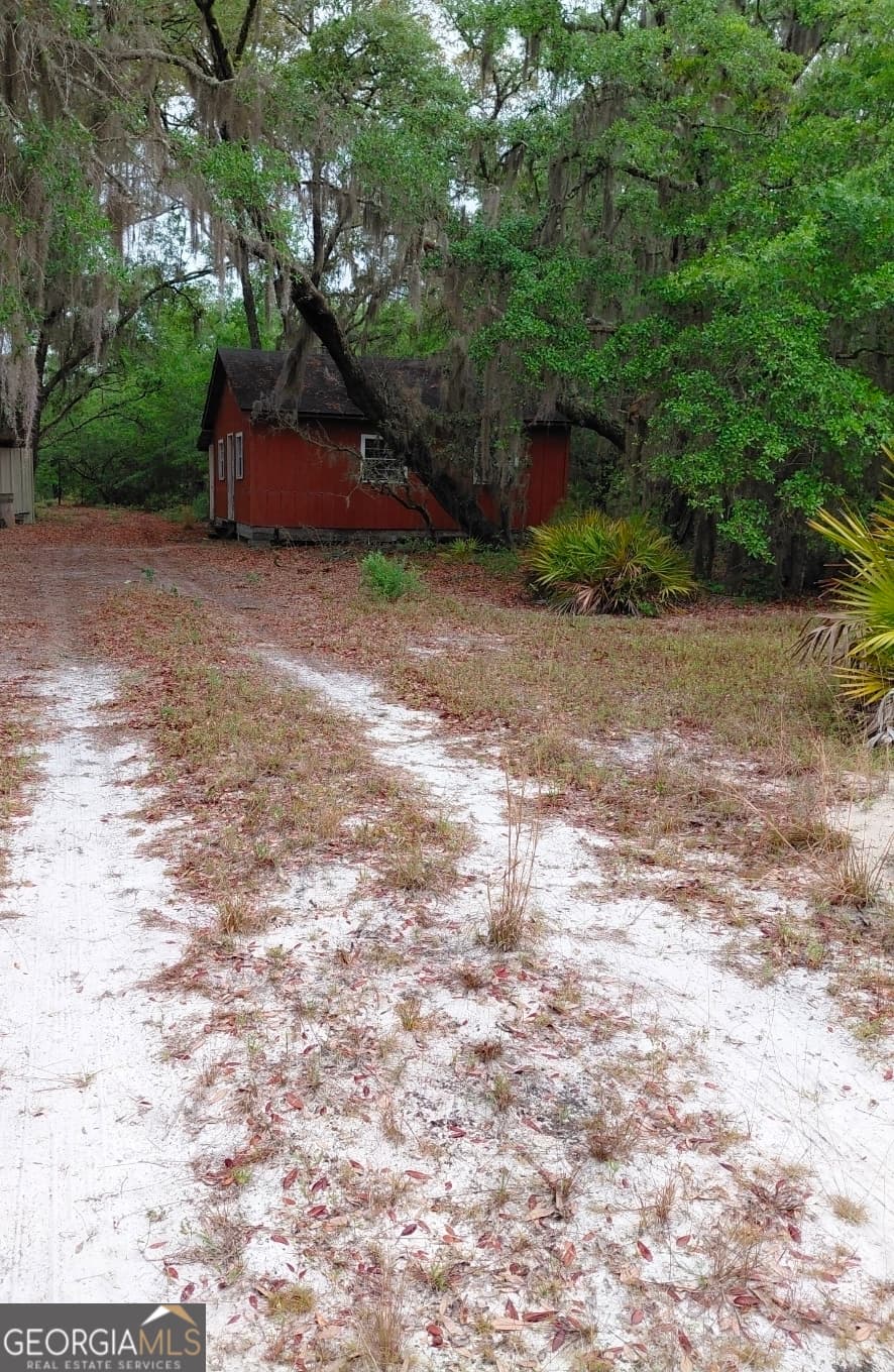 1 bedroom, 1 bathroom, 576 sq ft cabin,single family residence for sale at 779 Ralph Davis Road, Folkston, GA 31537 — photo 3