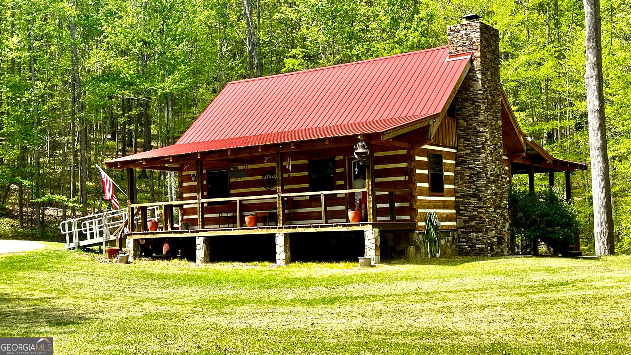 3 bedroom, 2 bathroom, 1,264 sq ft cabin,single family residence for sale at 633 Timber Ridge Road, Blairsville, GA 30512