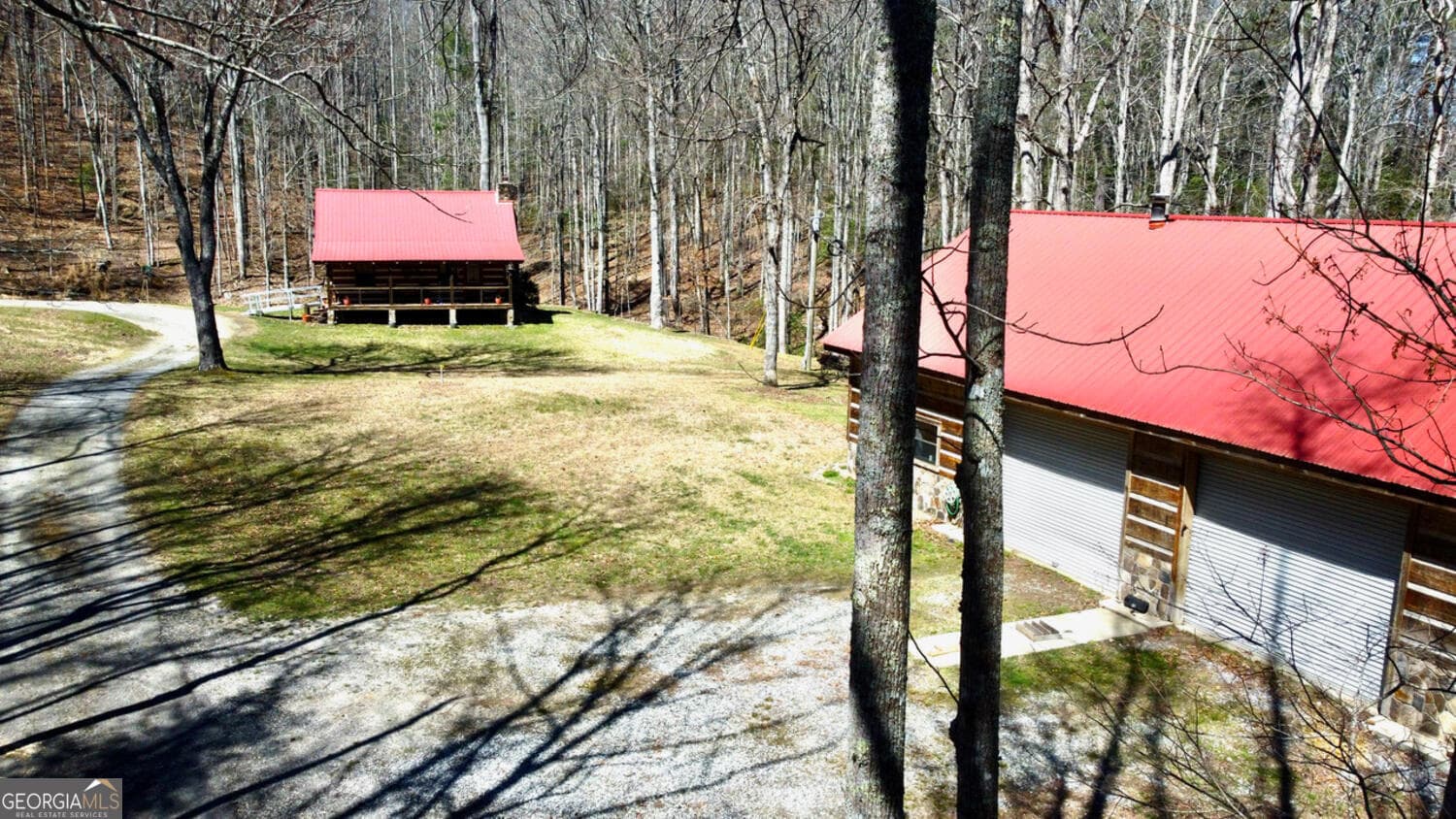 3 bedroom, 2 bathroom, 1,264 sq ft cabin,single family residence for sale at 633 Timber Ridge Road, Blairsville, GA 30512 — photo 4
