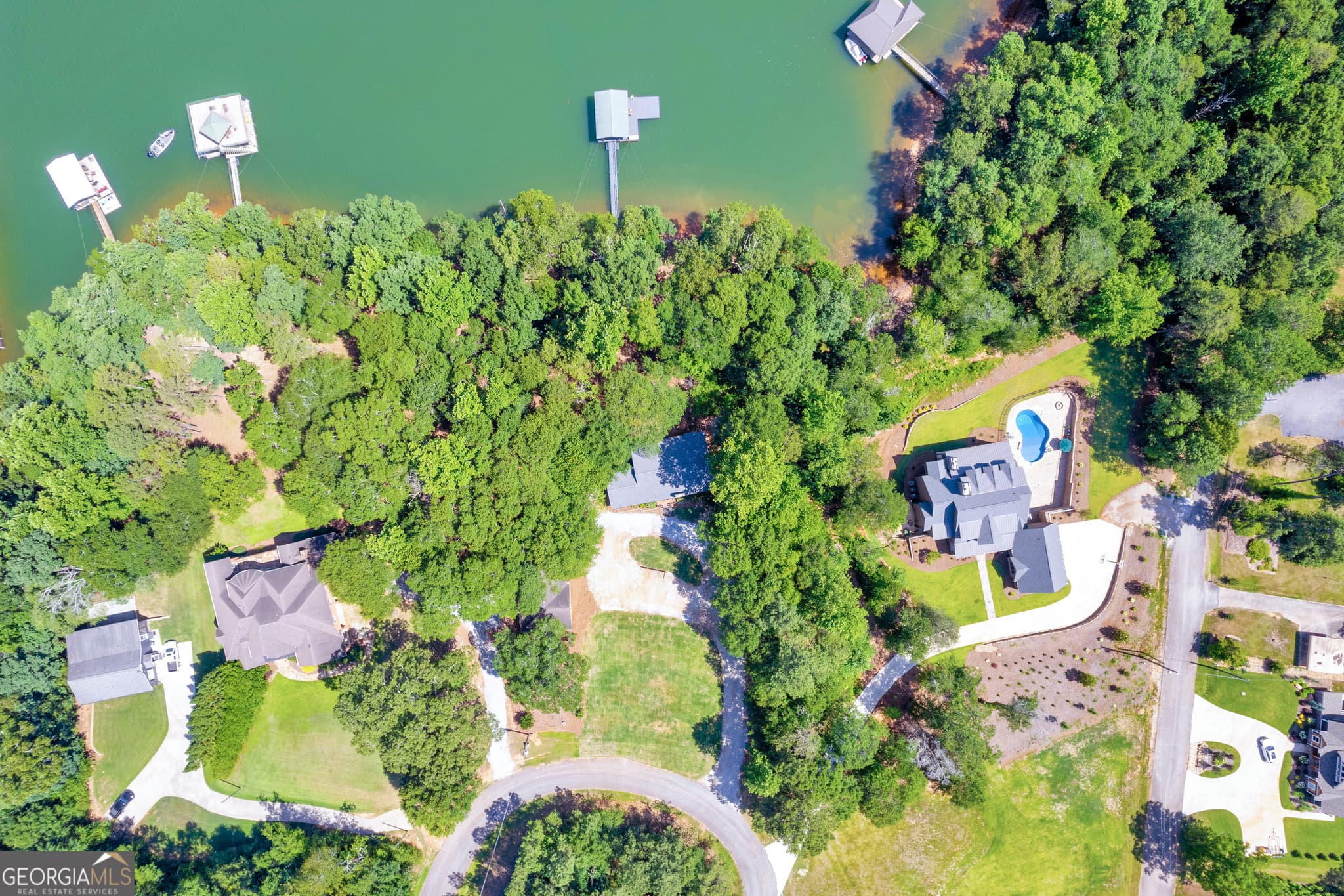 3 bedroom, 2 bathroom, 2,445 sq ft single family residence for sale at 174 Rosewood Circle, Hartwell, GA 30643 — photo 10