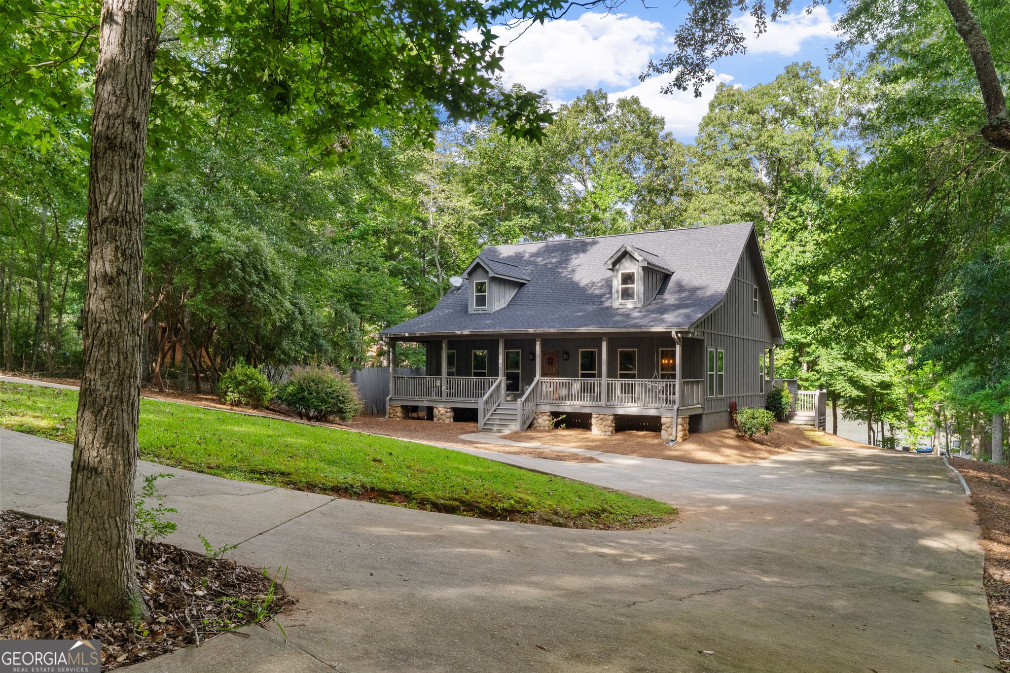 4 bedroom, 2.5 bathroom, 2,422 sq ft single family residence for sale at 474 Cedar Valley Drive, Wedowee, AL 36278