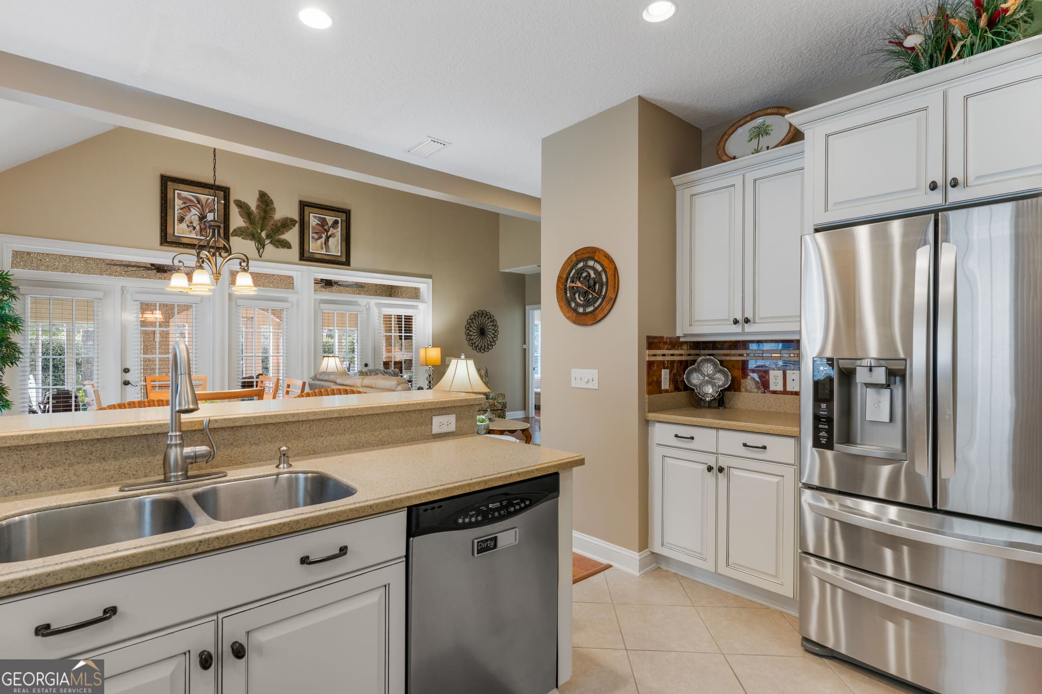 4 bedroom, 3 bathroom, 2,317 sq ft townhouse for sale at 507 Fox Run Circle, Brunswick, GA 31525 — photo 8
