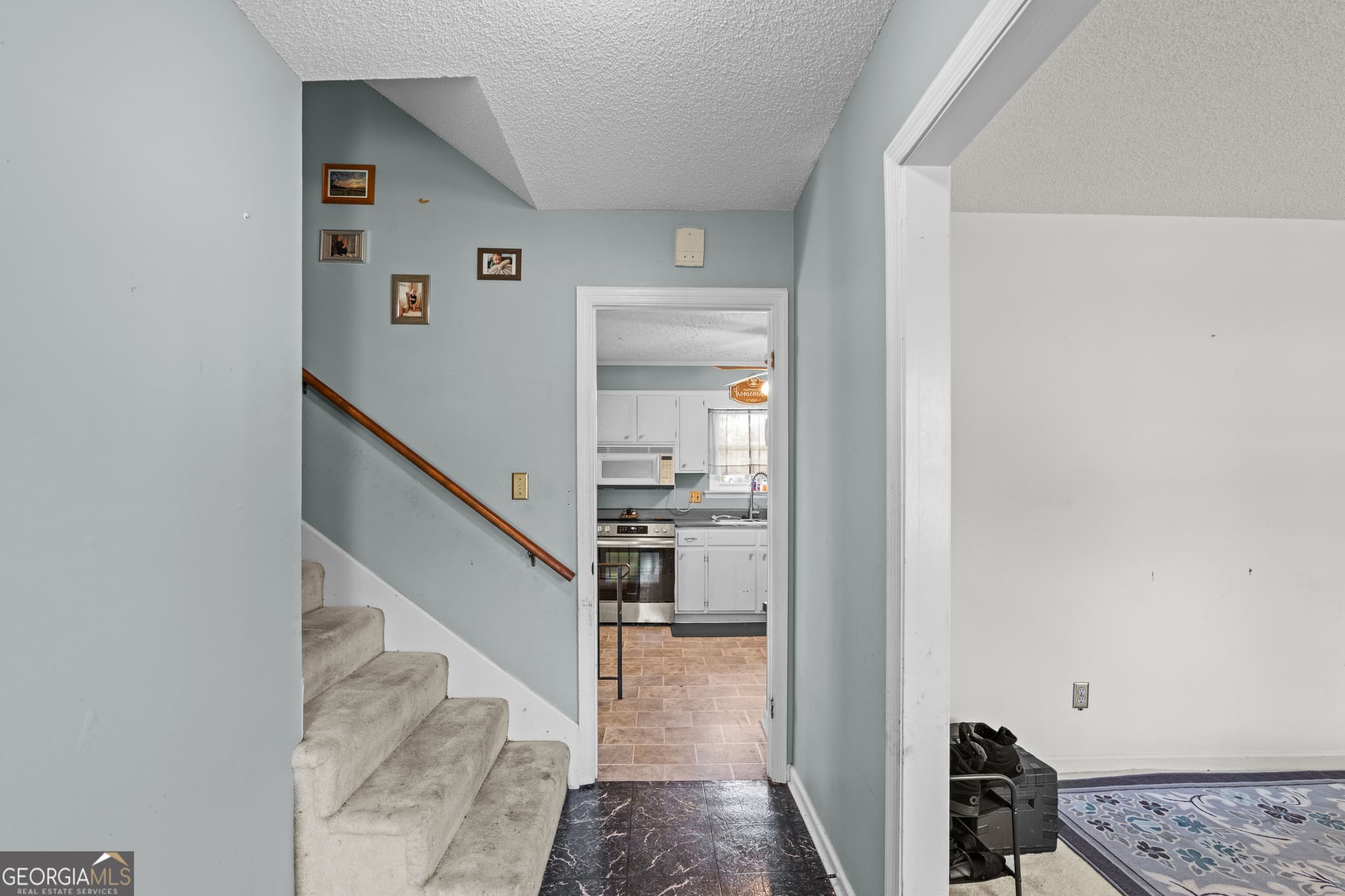 3 bedroom, 2 bathroom, 1,894 sq ft single family residence for sale at 117 Sunnywood Drive, Martinez, GA 30907 — photo 6